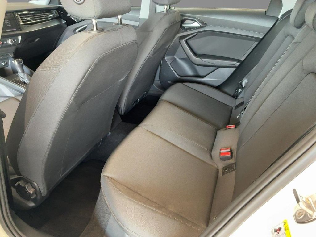 Audi A1 2022 г. Белый, пробег 34682 км