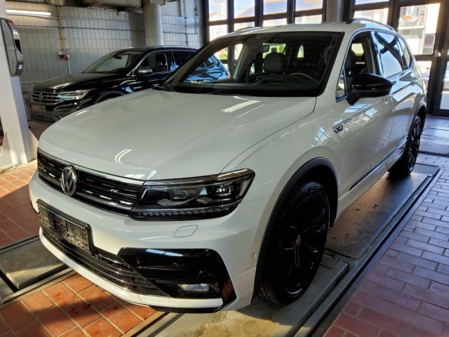 Volkswagen TIGUAN ALLSPACE 2021 г. Белый, пробег 58688 км