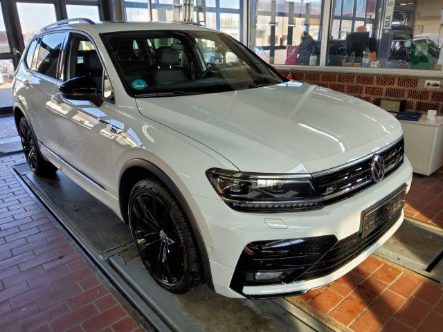 Volkswagen TIGUAN ALLSPACE 2021 г. Белый, пробег 58688 км
