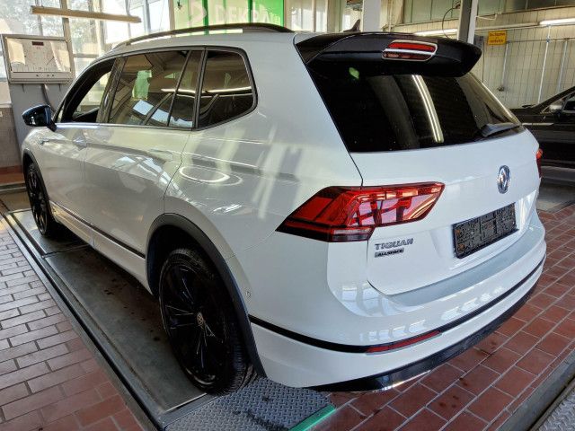Volkswagen TIGUAN ALLSPACE 2021 г. Белый, пробег 58688 км
