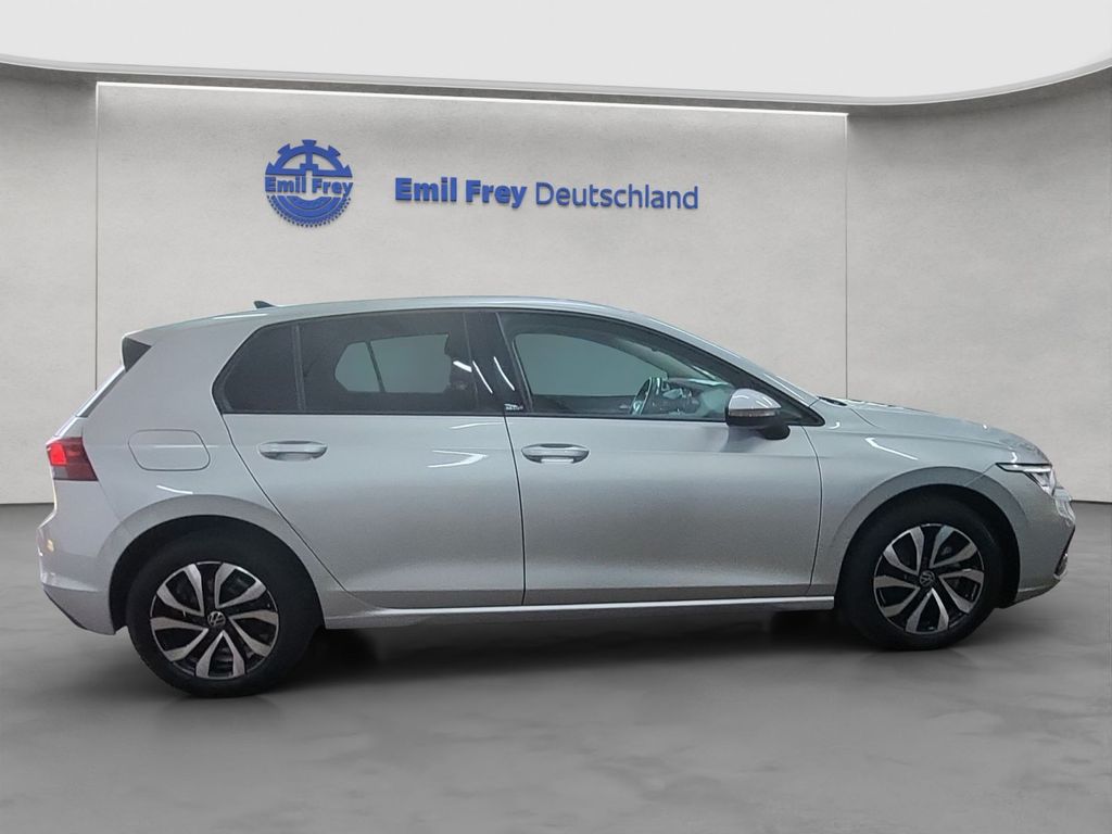 Volkswagen Golf 2022 г. Серебристый, пробег 35800 км