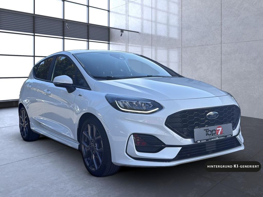 Ford Fiesta 2022 г. Белый, пробег 46500 км