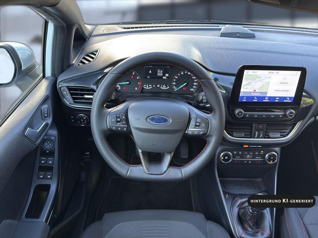 Ford Fiesta 2022 г. Белый, пробег 46500 км