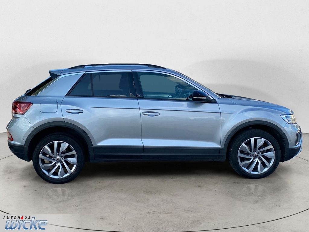 Volkswagen T-Roc 2024 г. Серебристый, пробег 32775 км