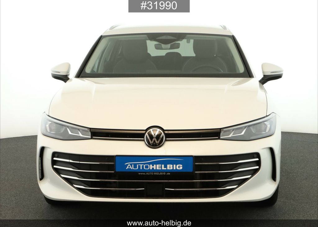 Volkswagen PASSAT VARIANT 2024 г. Белый, пробег 31100 км