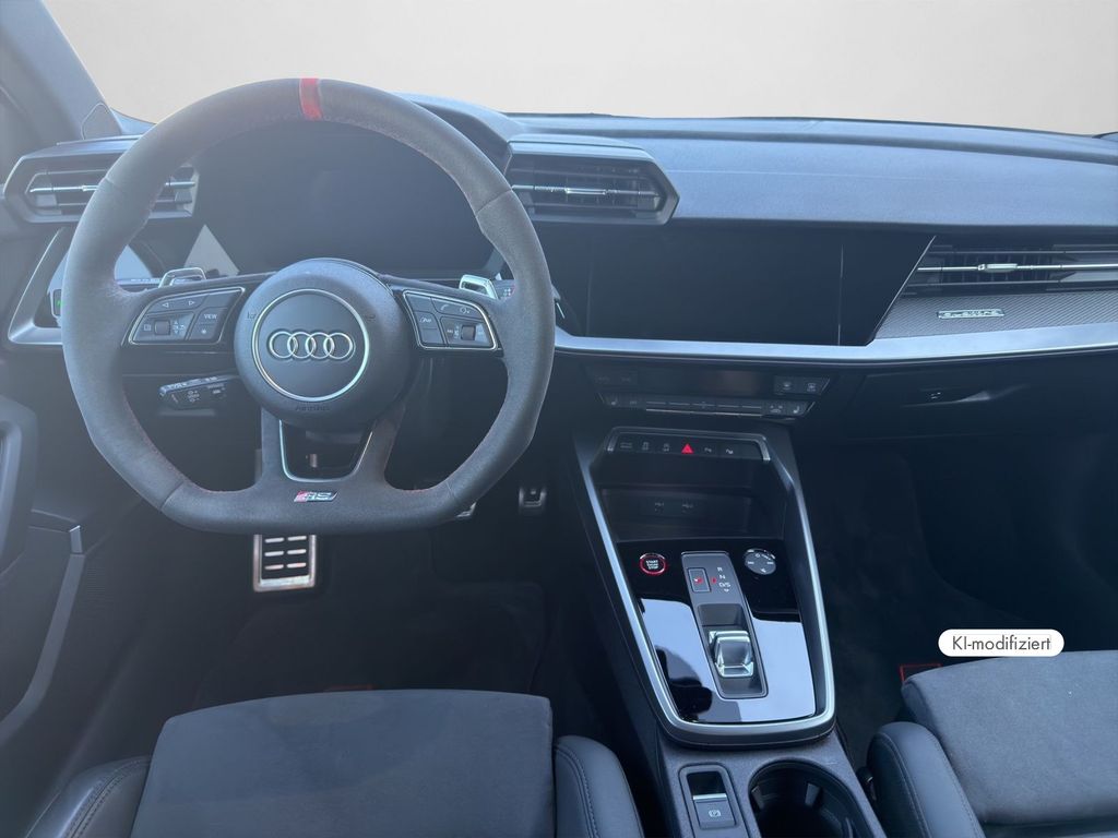 Audi RS3 2023 г. Серый, пробег 40927 км