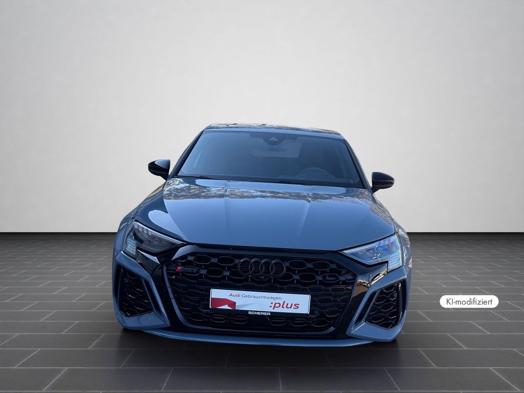 Audi RS3 2023 г. Серый, пробег 40927 км