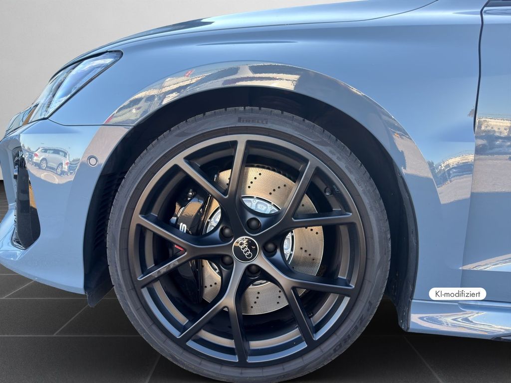 Audi RS3 2023 г. Серый, пробег 40927 км