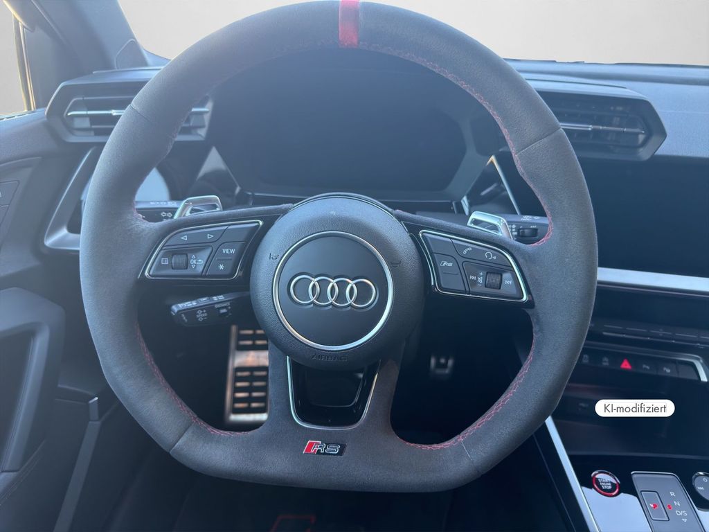 Audi RS3 2023 г. Серый, пробег 40927 км