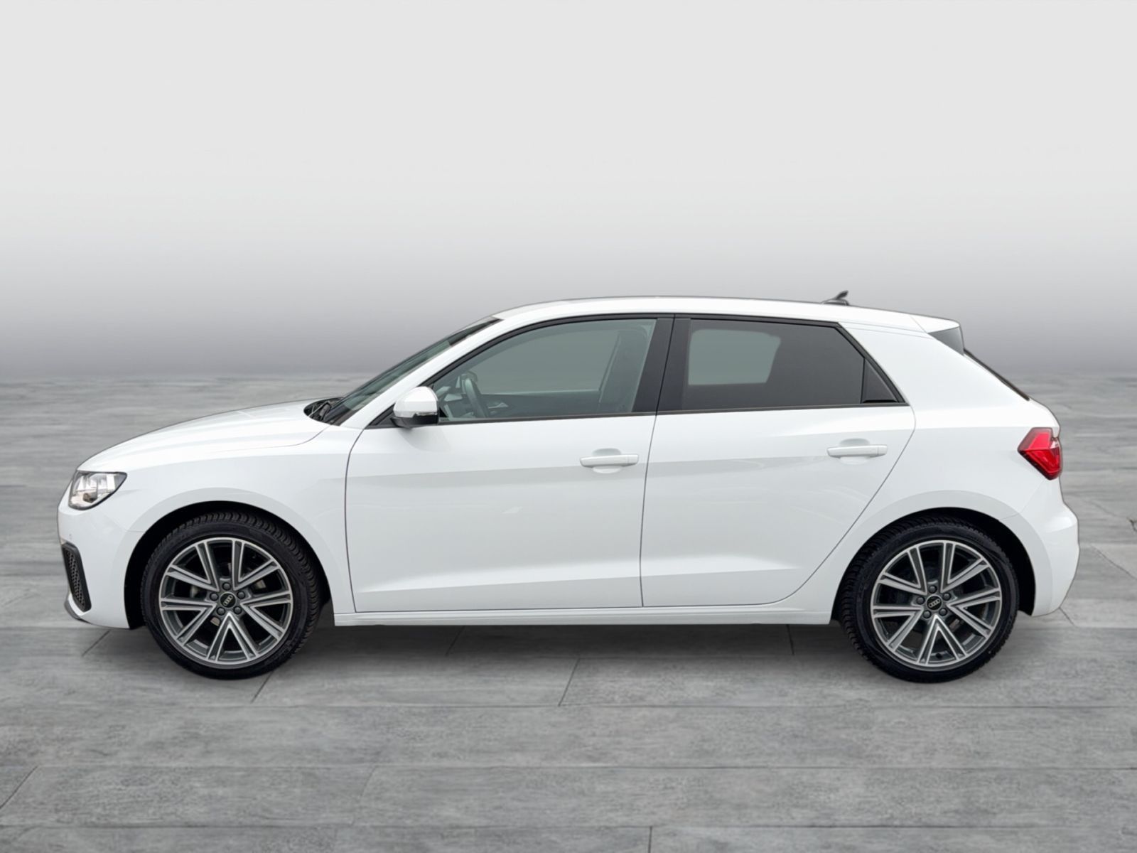 Audi A1 2022 г. Белый, пробег 38111 км