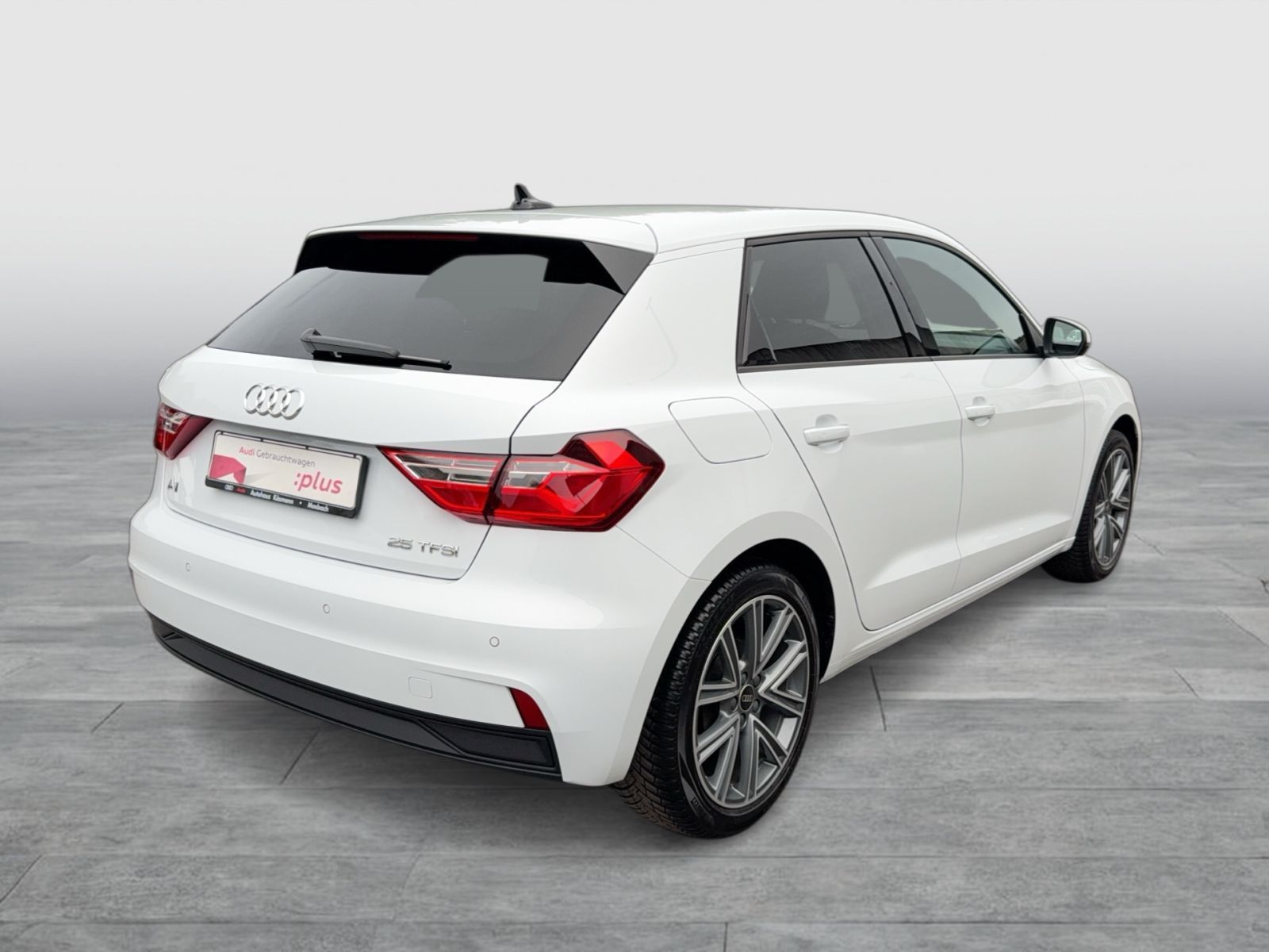 Audi A1 2022 г. Белый, пробег 38111 км