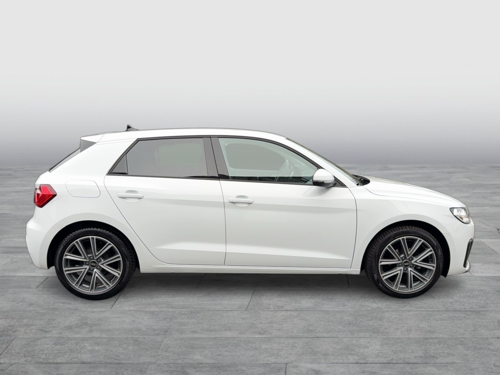 Audi A1 2022 г. Белый, пробег 38111 км