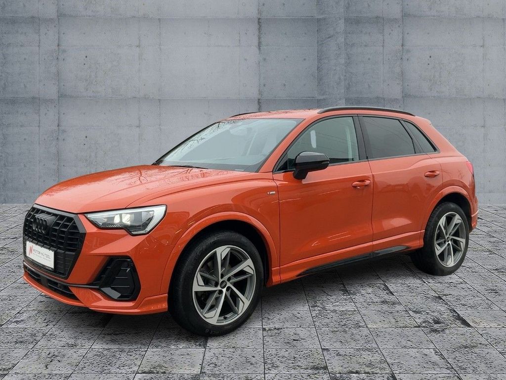 Audi Q3 2023 г. Оранжевый, пробег 31700 км
