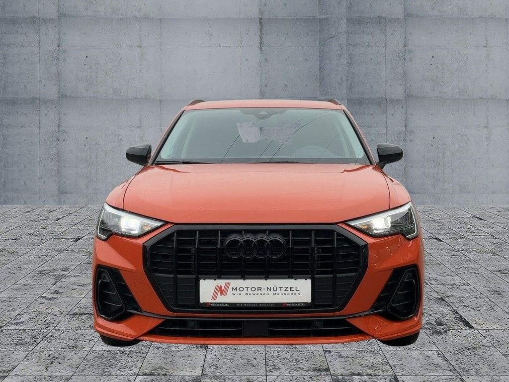 Audi Q3 2023 г. Оранжевый, пробег 31700 км