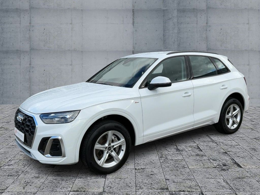 Audi Q5 2023 г. Белый, пробег 33560 км