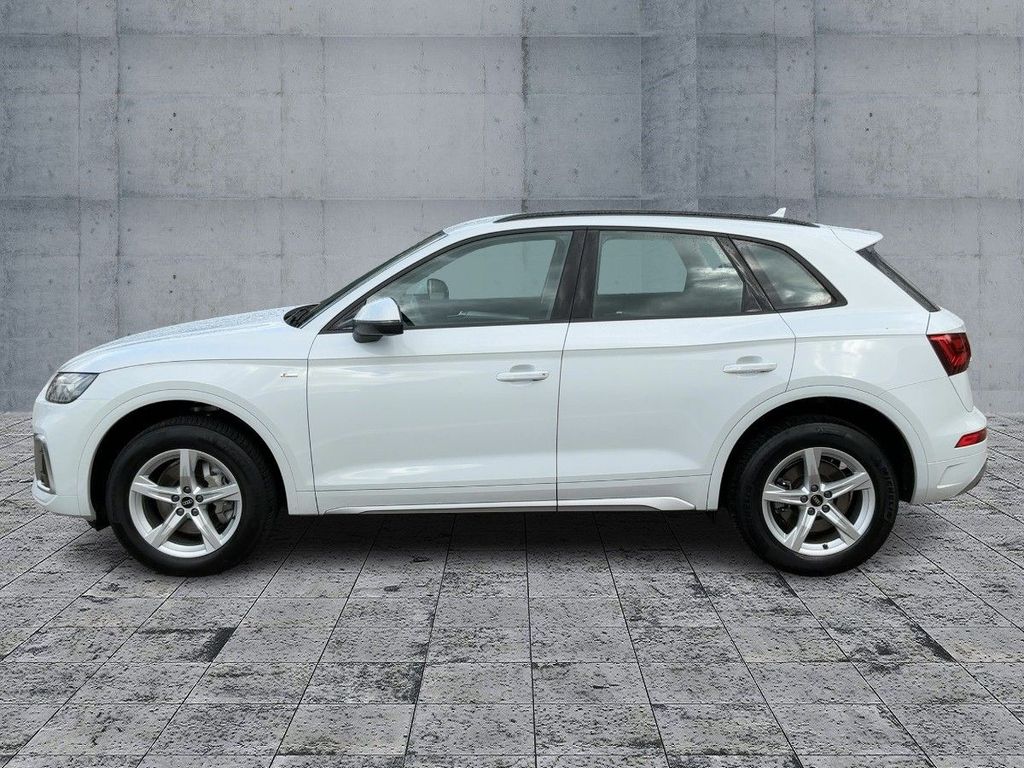 Audi Q5 2023 г. Белый, пробег 33560 км