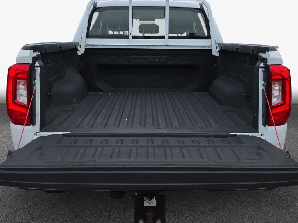 Volkswagen Amarok 2023 г. Синий, пробег 60000 км