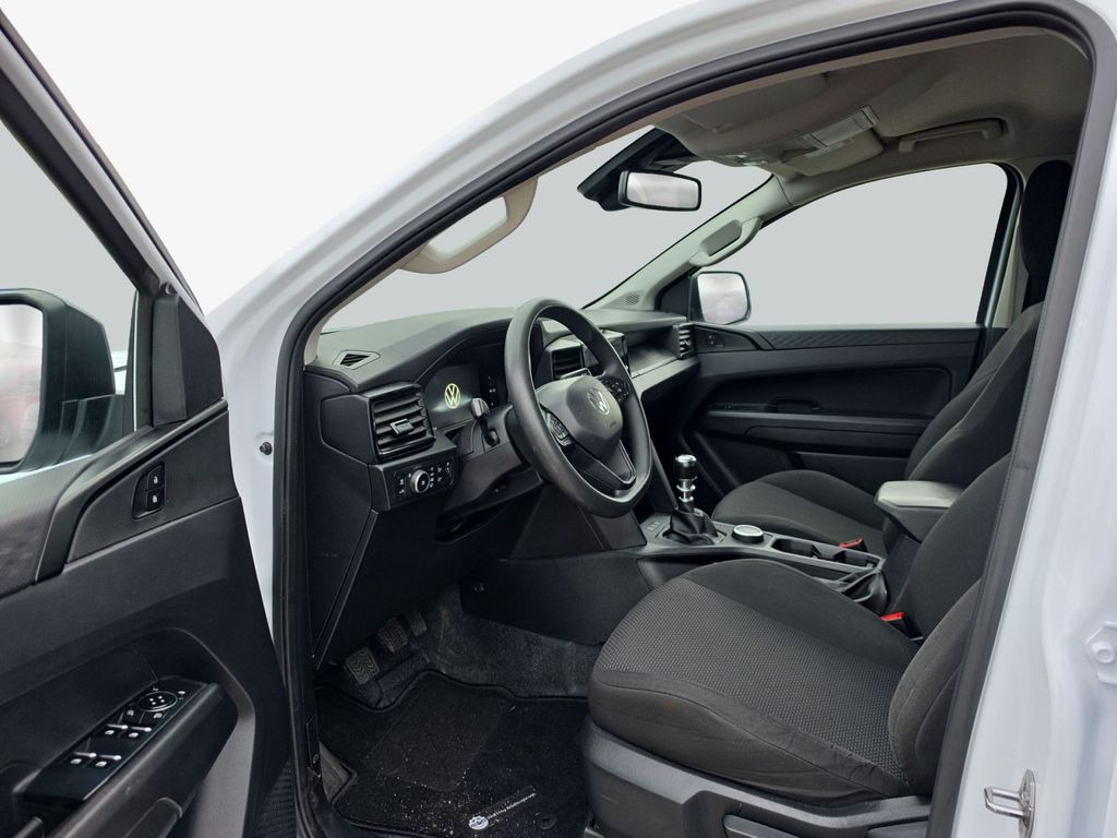 Volkswagen Amarok 2023 г. Синий, пробег 60000 км