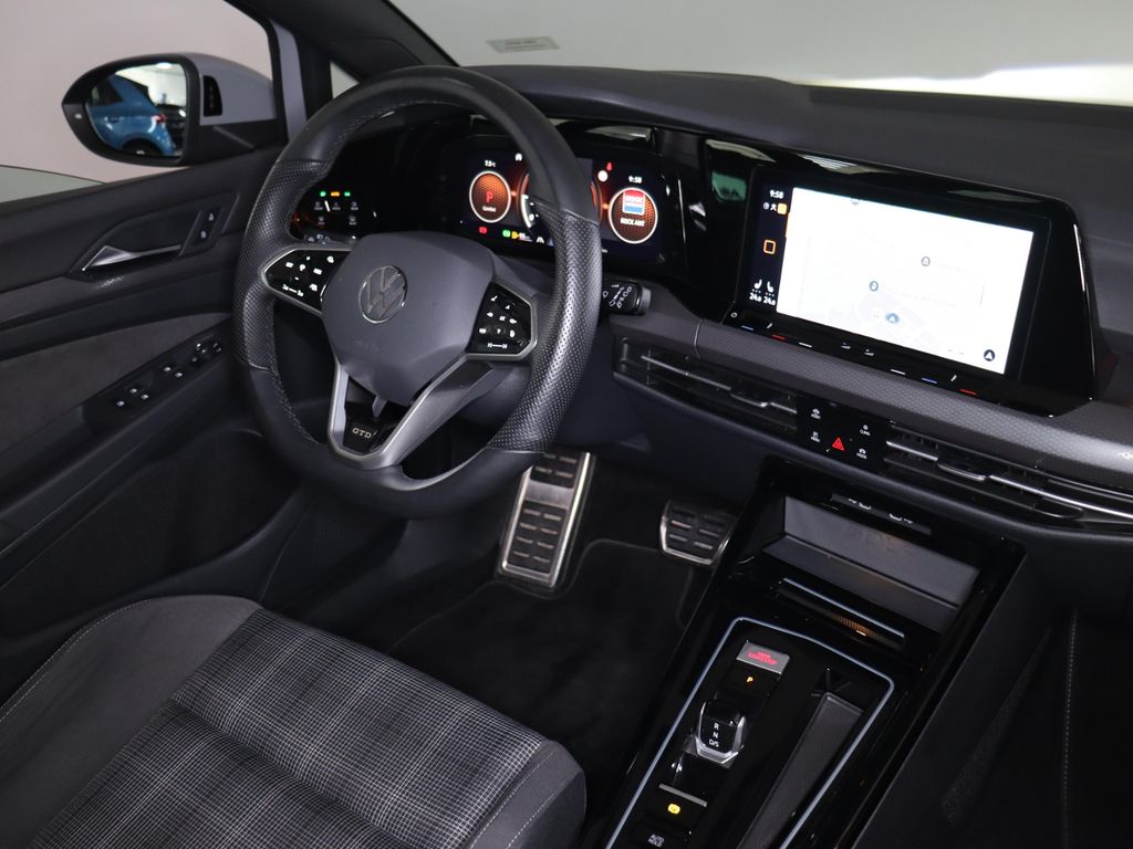 Volkswagen Golf 2023 г. Серый, пробег 35985 км