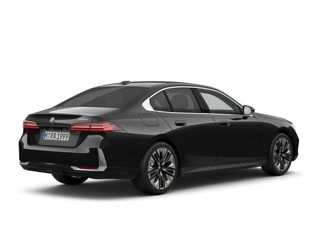 BMW 520 2025 г. Чёрный, пробег 14819 км