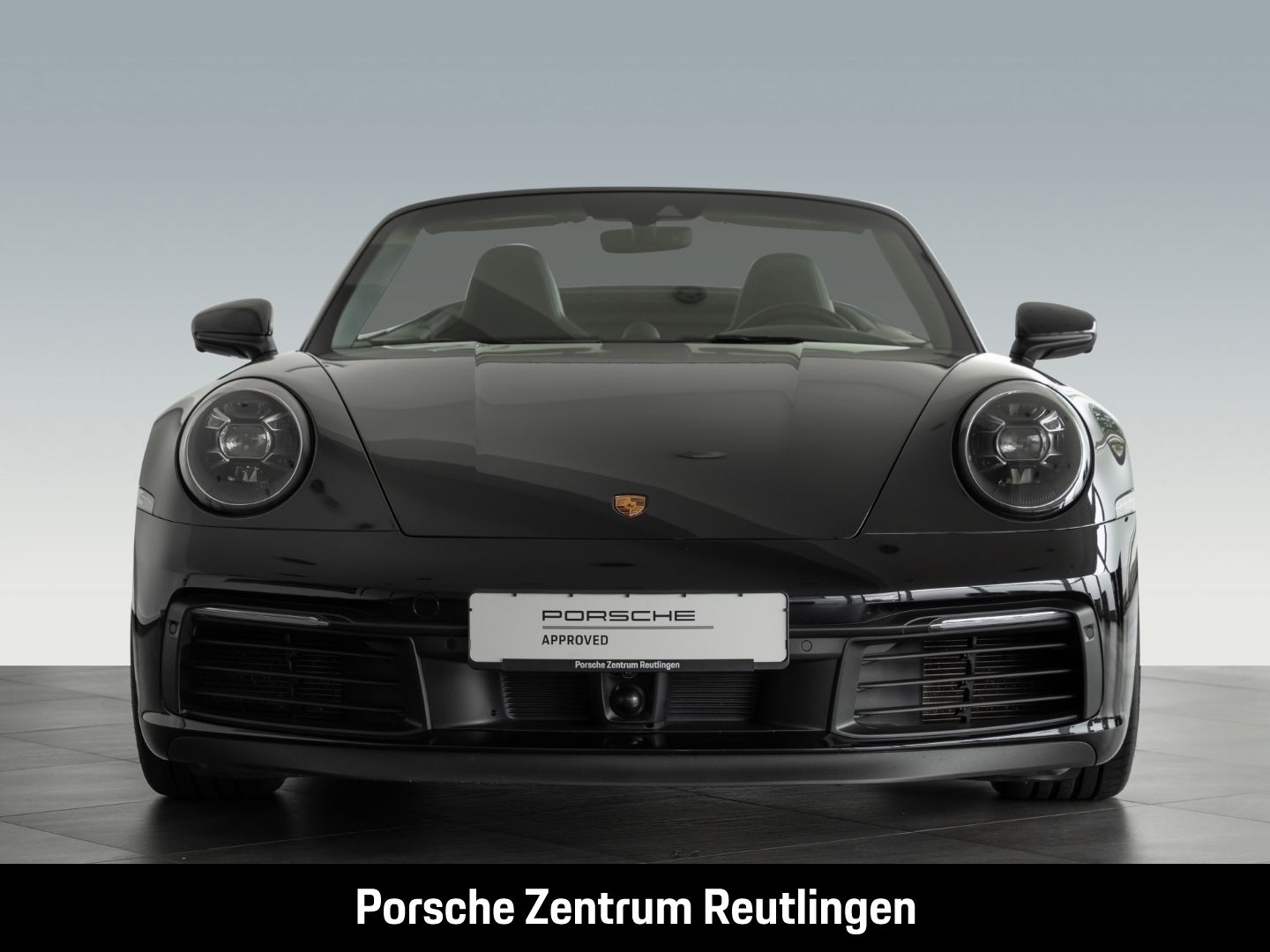 Porsche 992 2022 г. Чёрный, пробег 56600 км