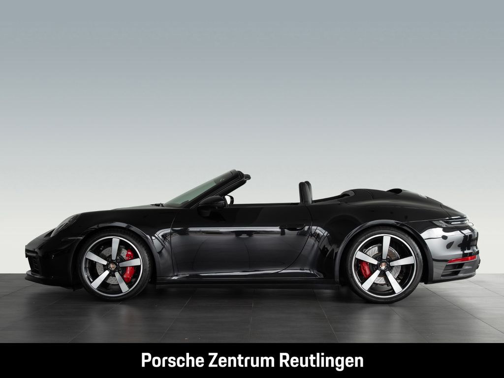 Porsche 992 2022 г. Чёрный, пробег 56600 км