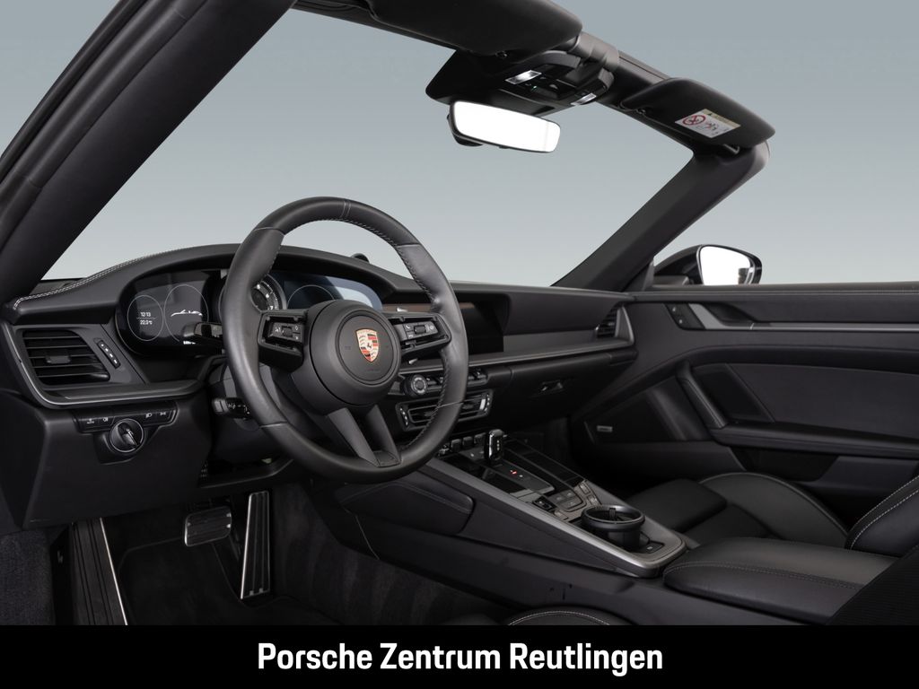 Porsche 992 2022 г. Чёрный, пробег 56600 км