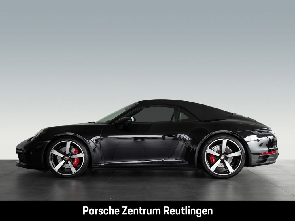 Porsche 992 2022 г. Чёрный, пробег 56600 км