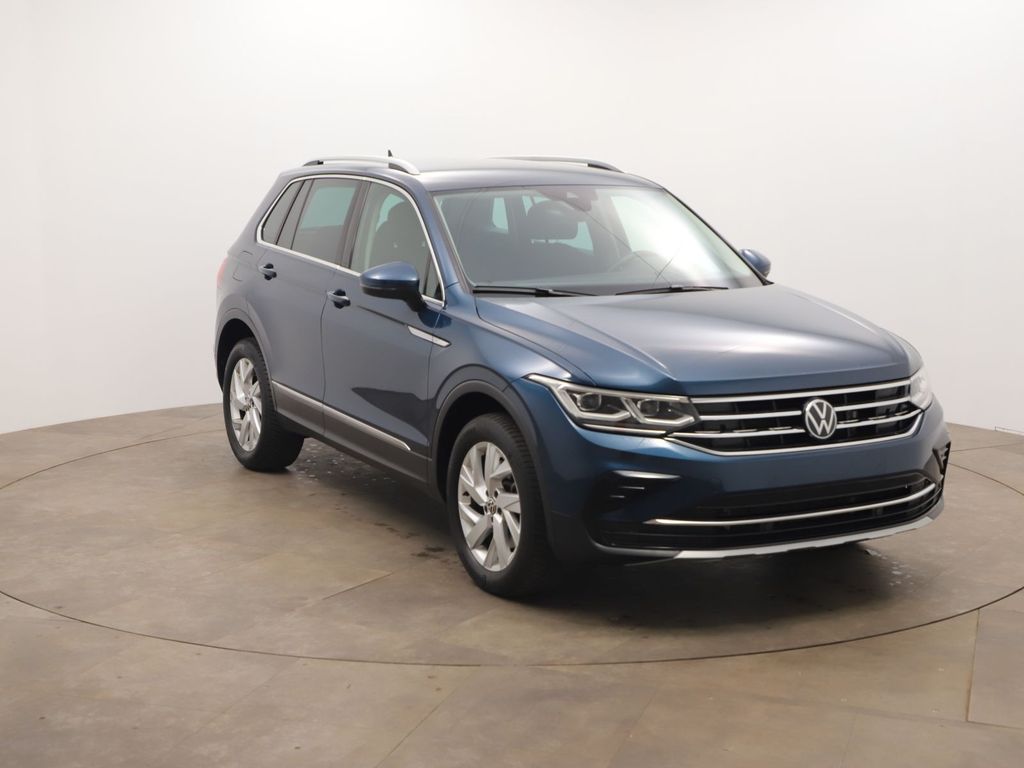 Volkswagen Tiguan 2023 г. Синий, пробег 56314 км