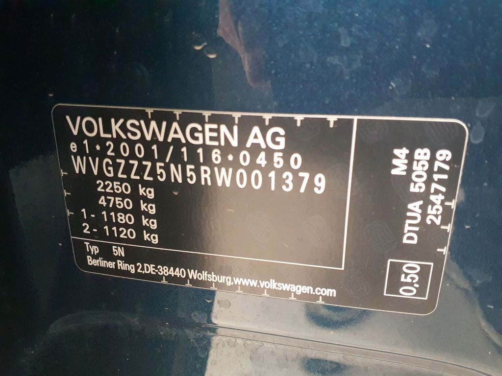 Volkswagen Tiguan 2023 г. Синий, пробег 56314 км