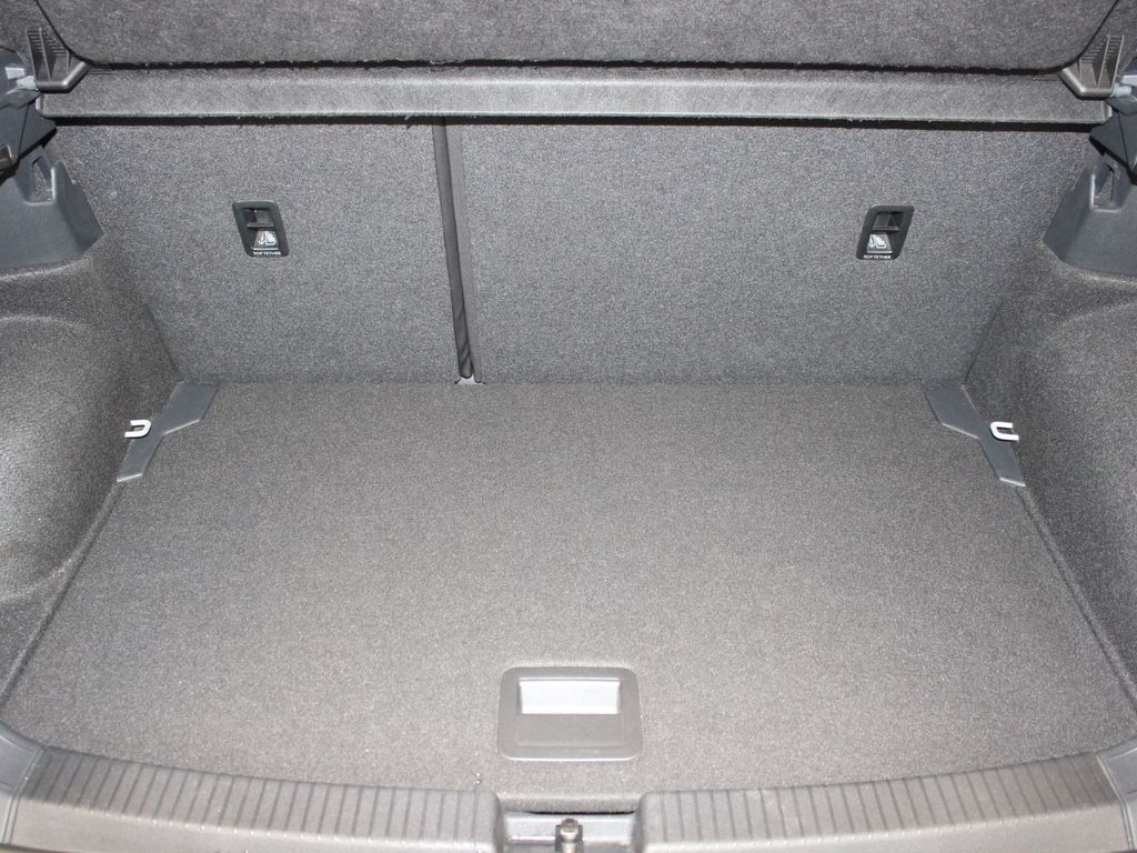 Volkswagen T-Cross 2023 г. Серый, пробег 35038 км
