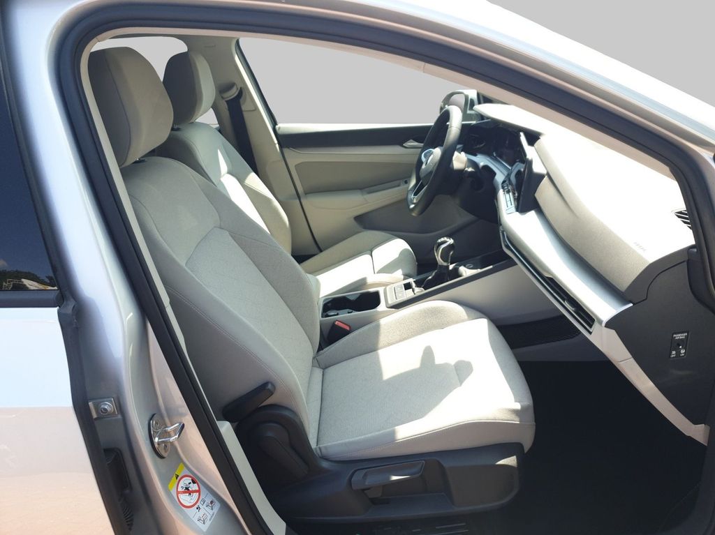 Volkswagen Golf 2022 г. Серебристый, пробег 48850 км