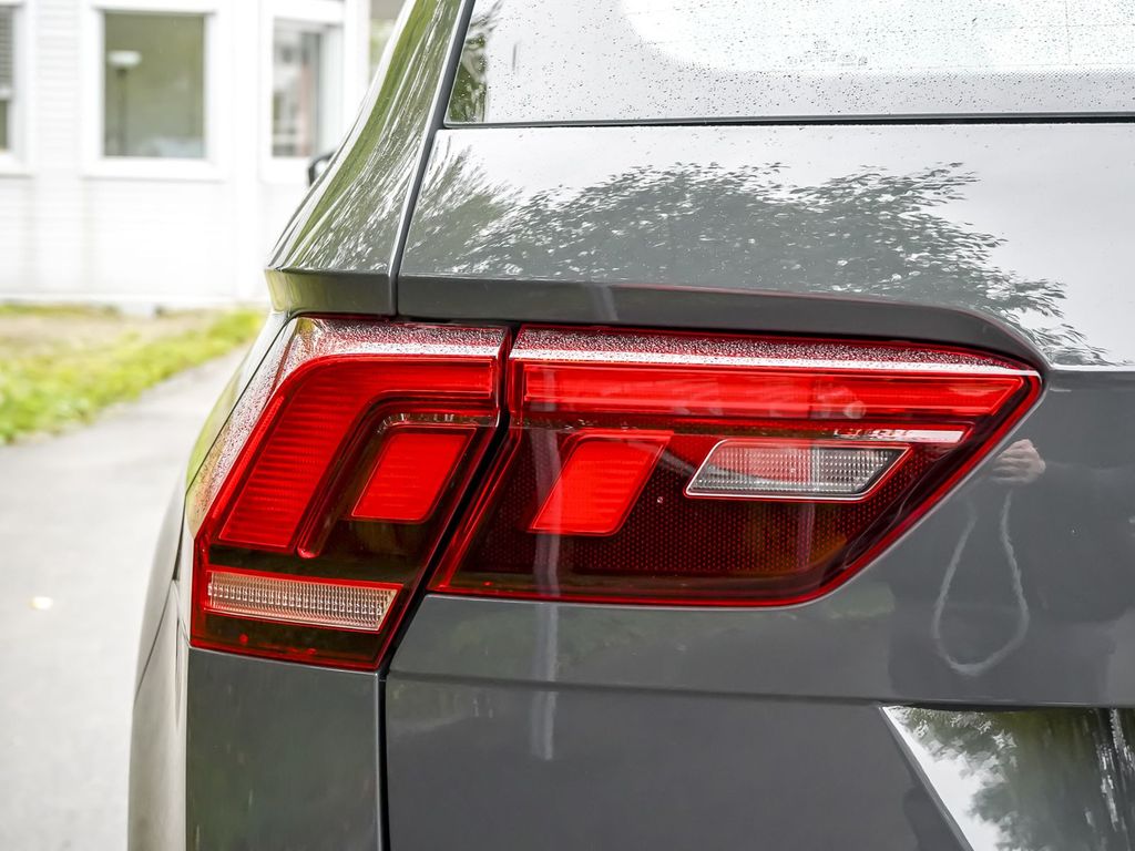 Volkswagen Tiguan 2023 г. Серый, пробег 56874 км