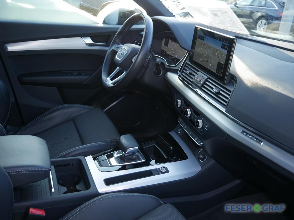Audi Q5 2023 г. Чёрный, пробег 35150 км