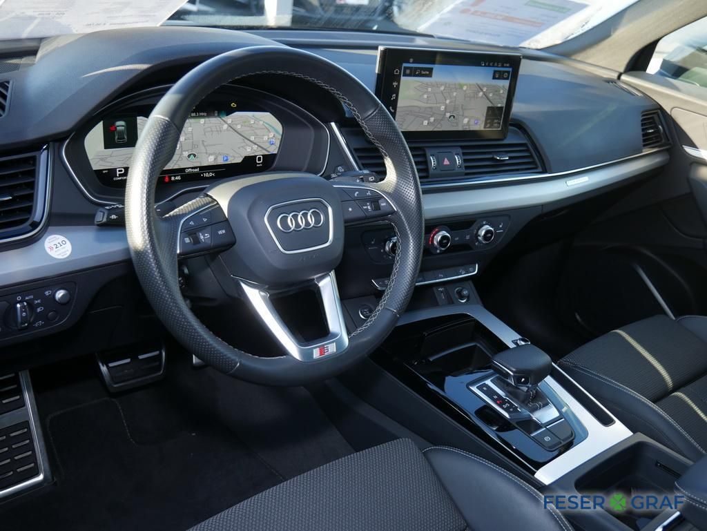 Audi Q5 2023 г. Чёрный, пробег 35150 км