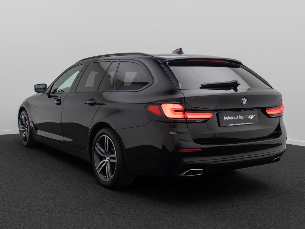 BMW 520 2023 г. Чёрный, пробег 59870 км