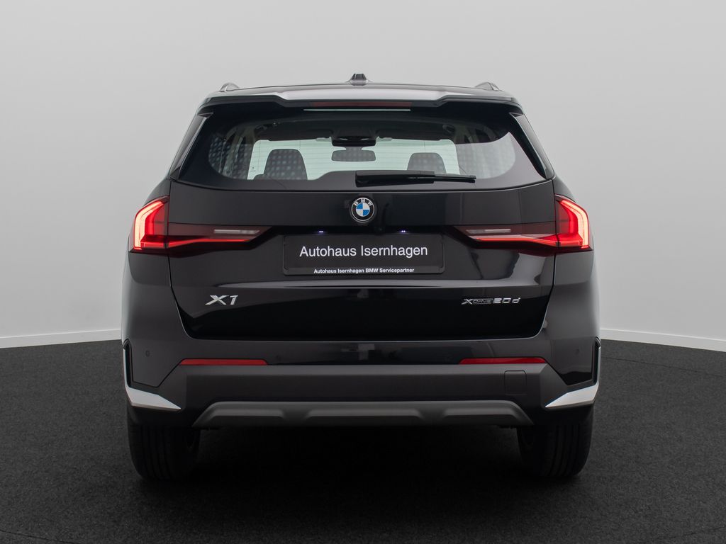 BMW X1 2023 г. Чёрный, пробег 56017 км
