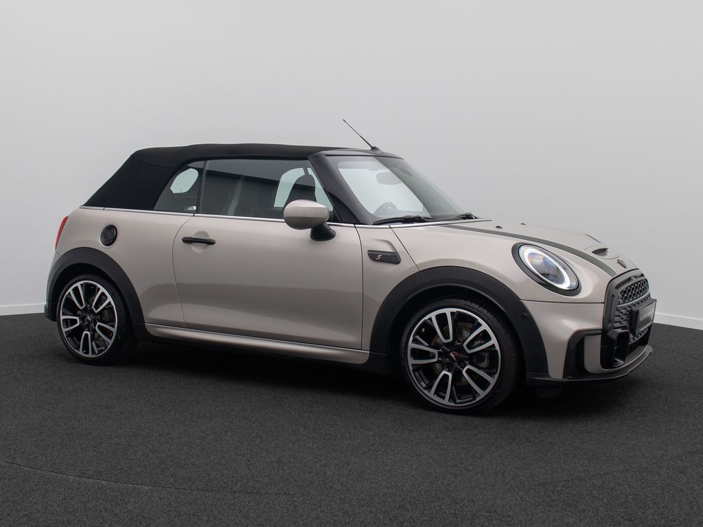 Mini COOPER S CABRIO 2023 г. Серый, пробег 22084 км