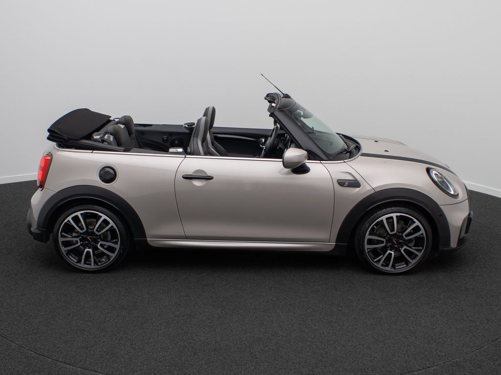 Mini COOPER S CABRIO 2023 г. Серый, пробег 22084 км