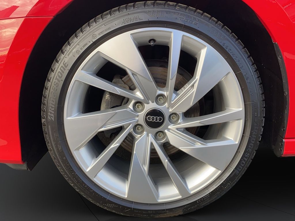 Audi A3 2022 г. Красный, пробег 40133 км