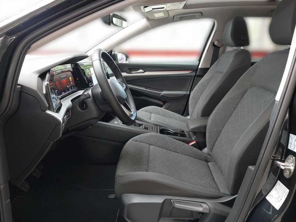 Volkswagen Golf 2024 г. Чёрный, пробег 20667 км