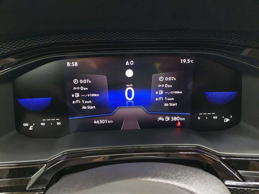 Volkswagen Polo 2023 г. Чёрный, пробег 46299 км