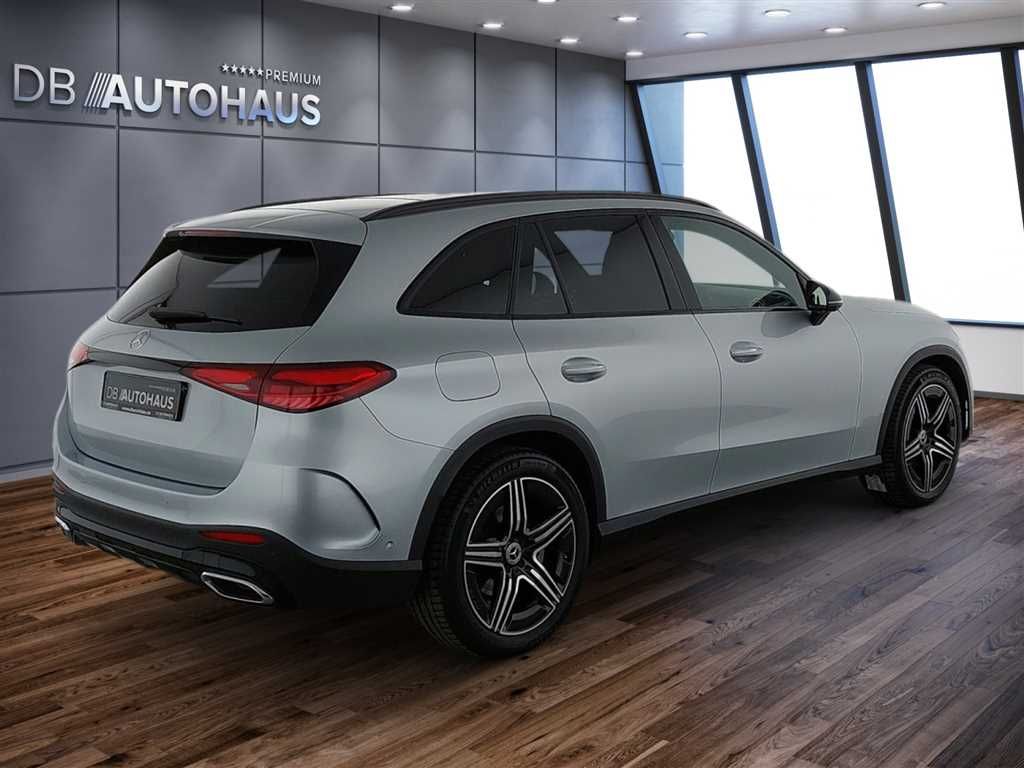 Mercedes-Benz GLC 300 2024 г. Серебристый, пробег 39631 км