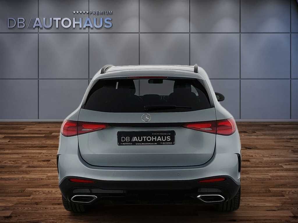 Mercedes-Benz GLC 300 2024 г. Серебристый, пробег 39631 км