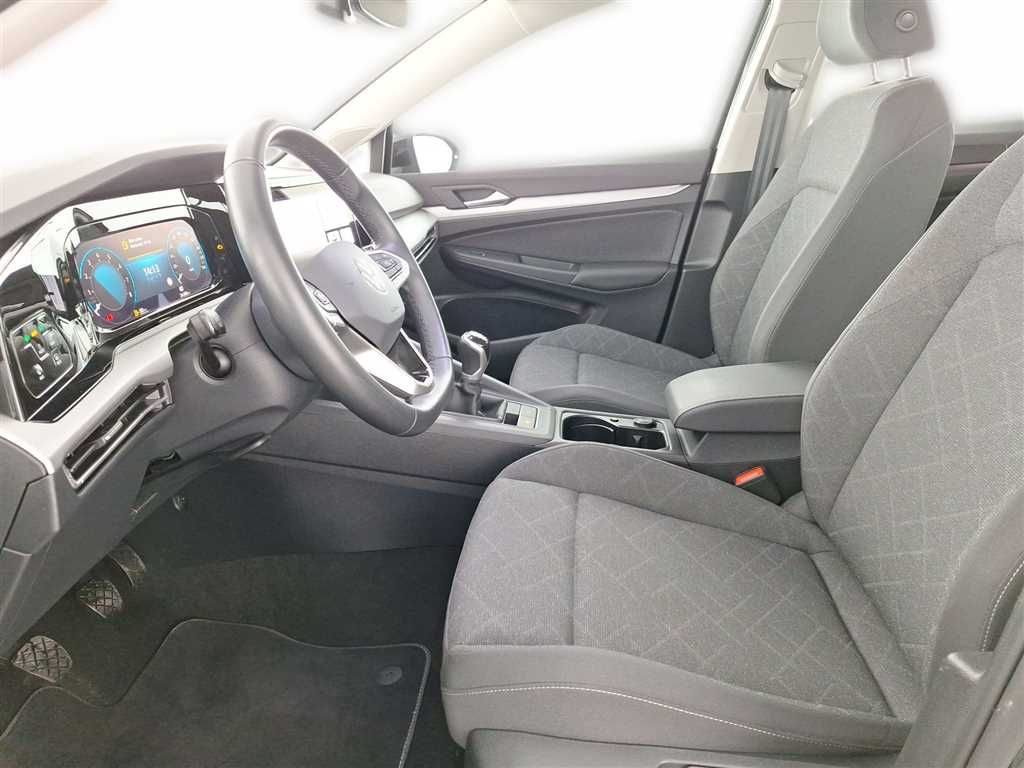 Volkswagen Golf 2024 г. Чёрный, пробег 24307 км