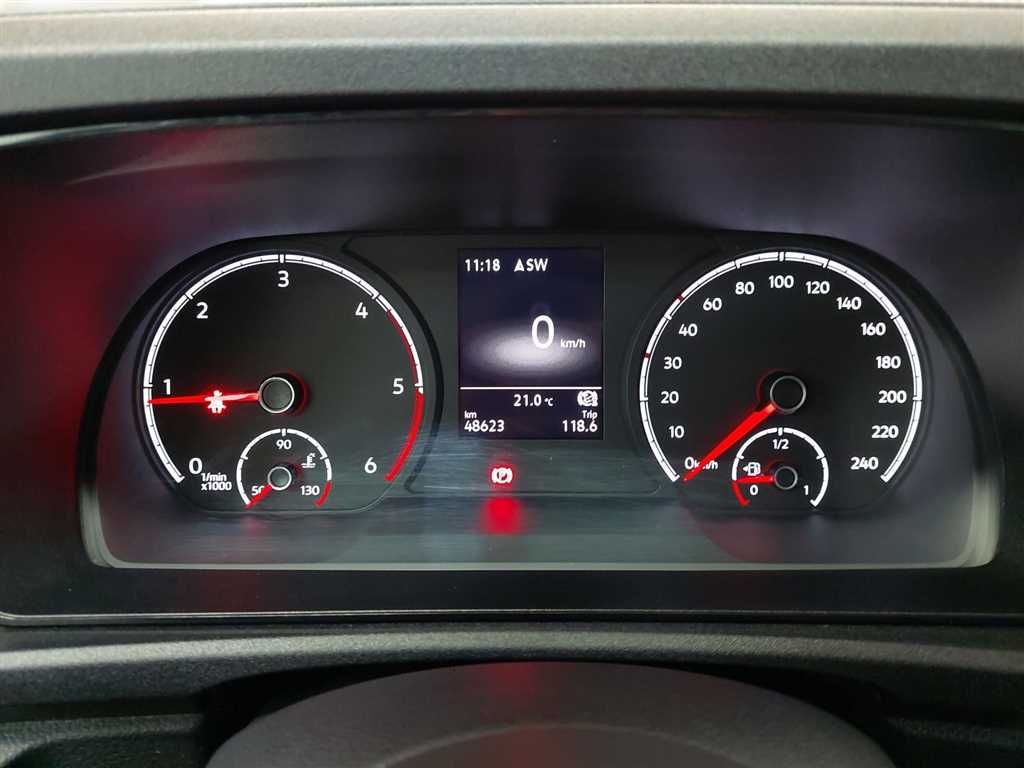 Volkswagen Caddy 2023 г. Серый, пробег 48624 км
