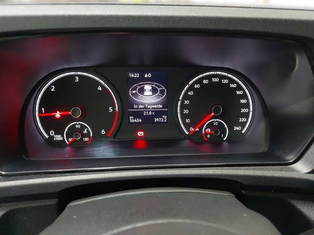 Volkswagen Caddy 2024 г. Серебристый, пробег 56432 км