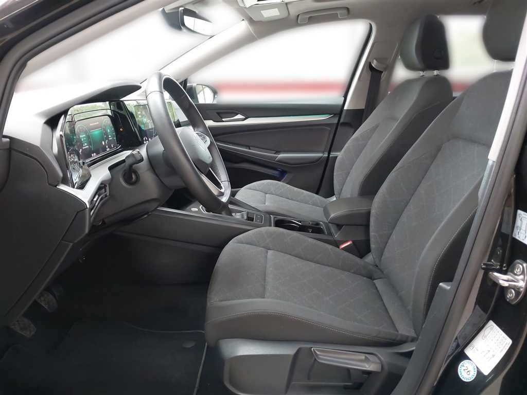 Volkswagen Golf 2024 г. Чёрный, пробег 23299 км