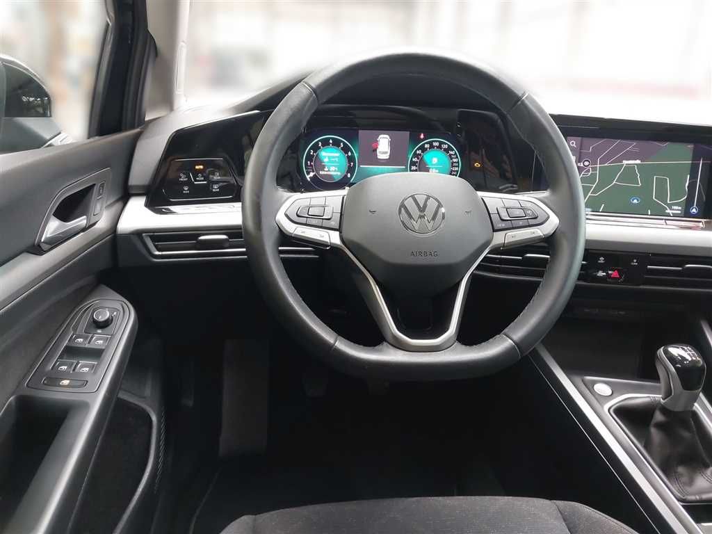 Volkswagen Golf 2024 г. Чёрный, пробег 23299 км