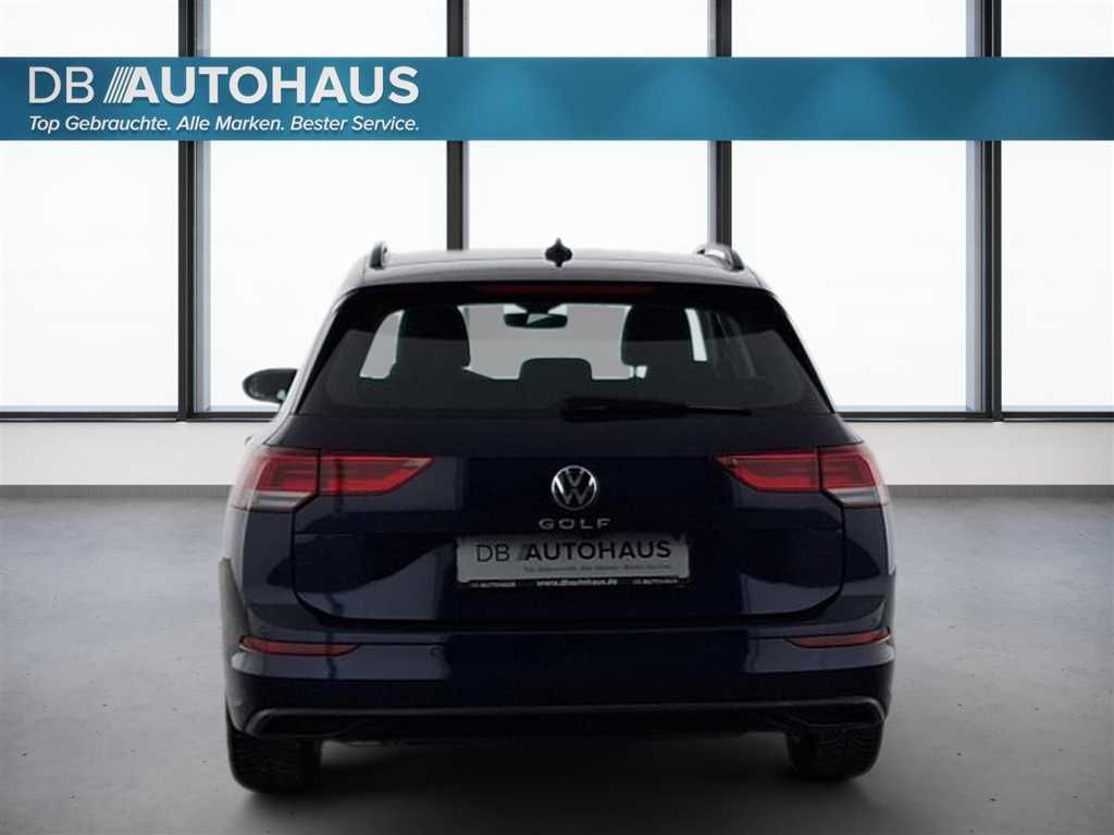 Volkswagen Golf 2023 г. Синий, пробег 47843 км